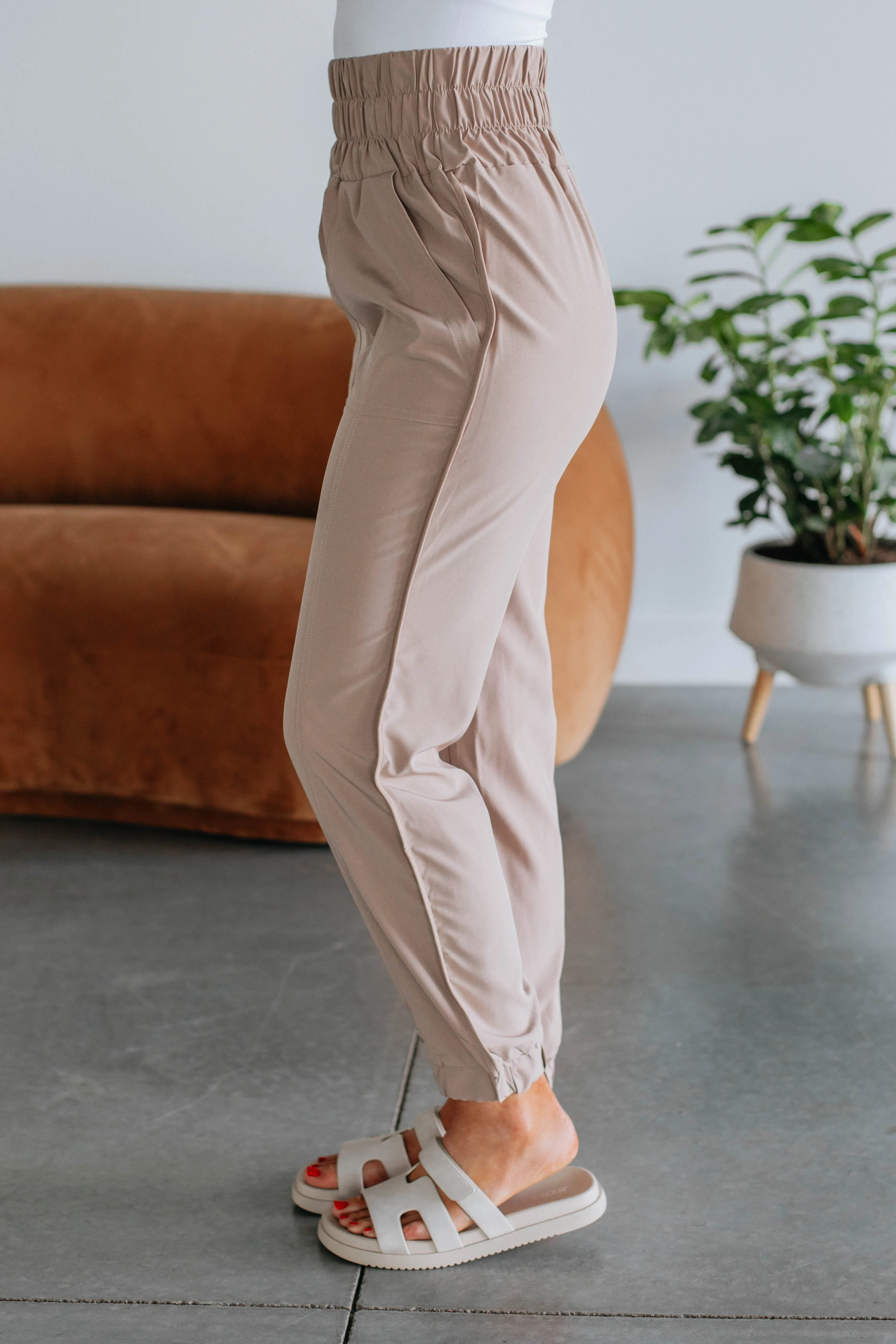 Amira Joggers - Taupe