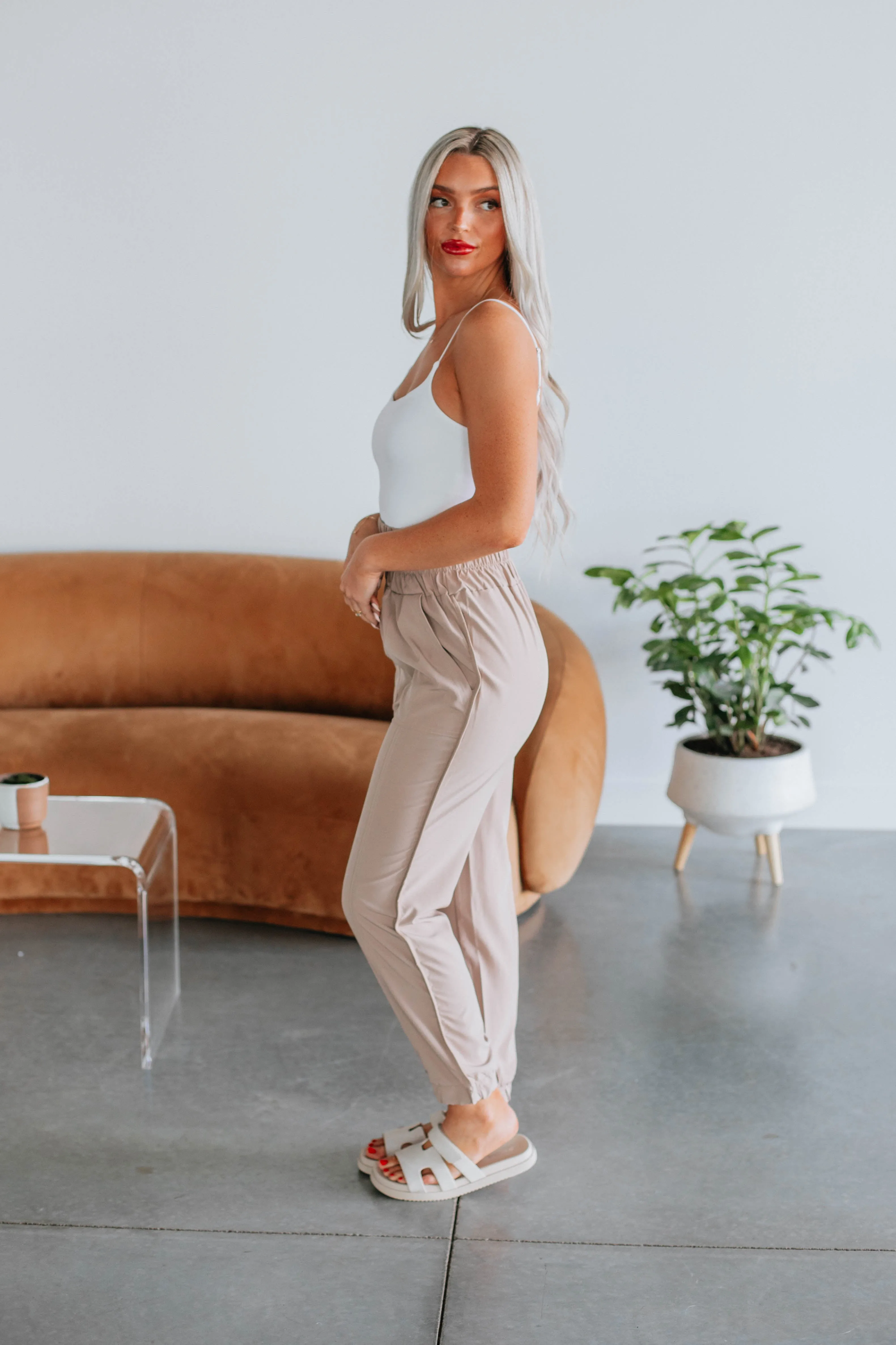 Amira Joggers - Taupe