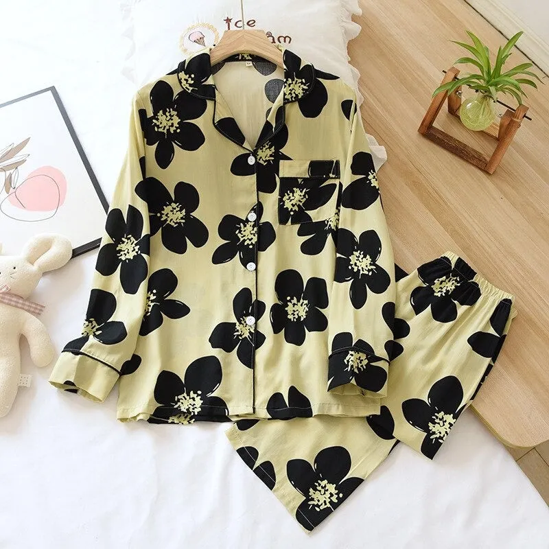 Long-Sleeved Sleepwear Suit