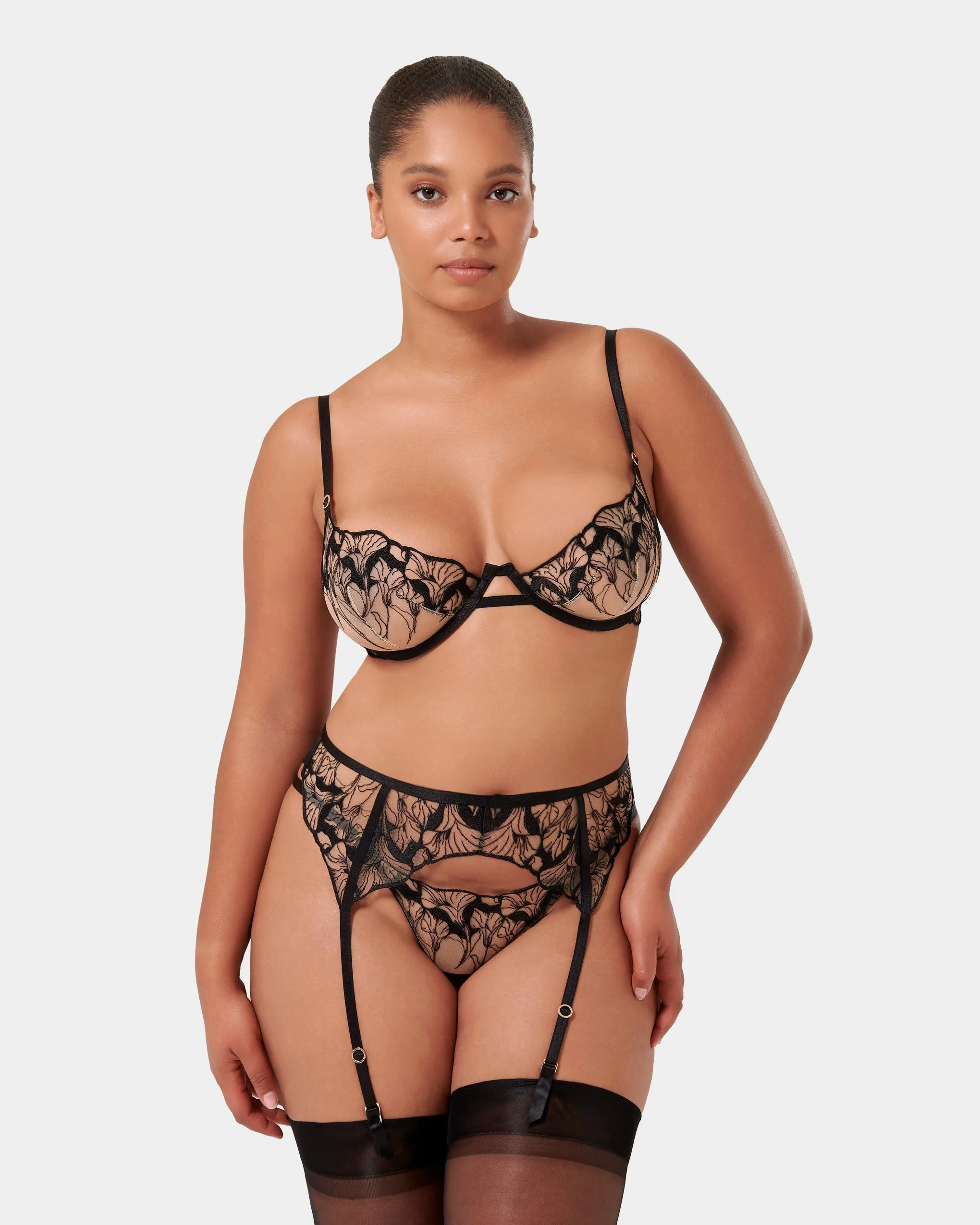 Set: Kalmia Black/Sheer