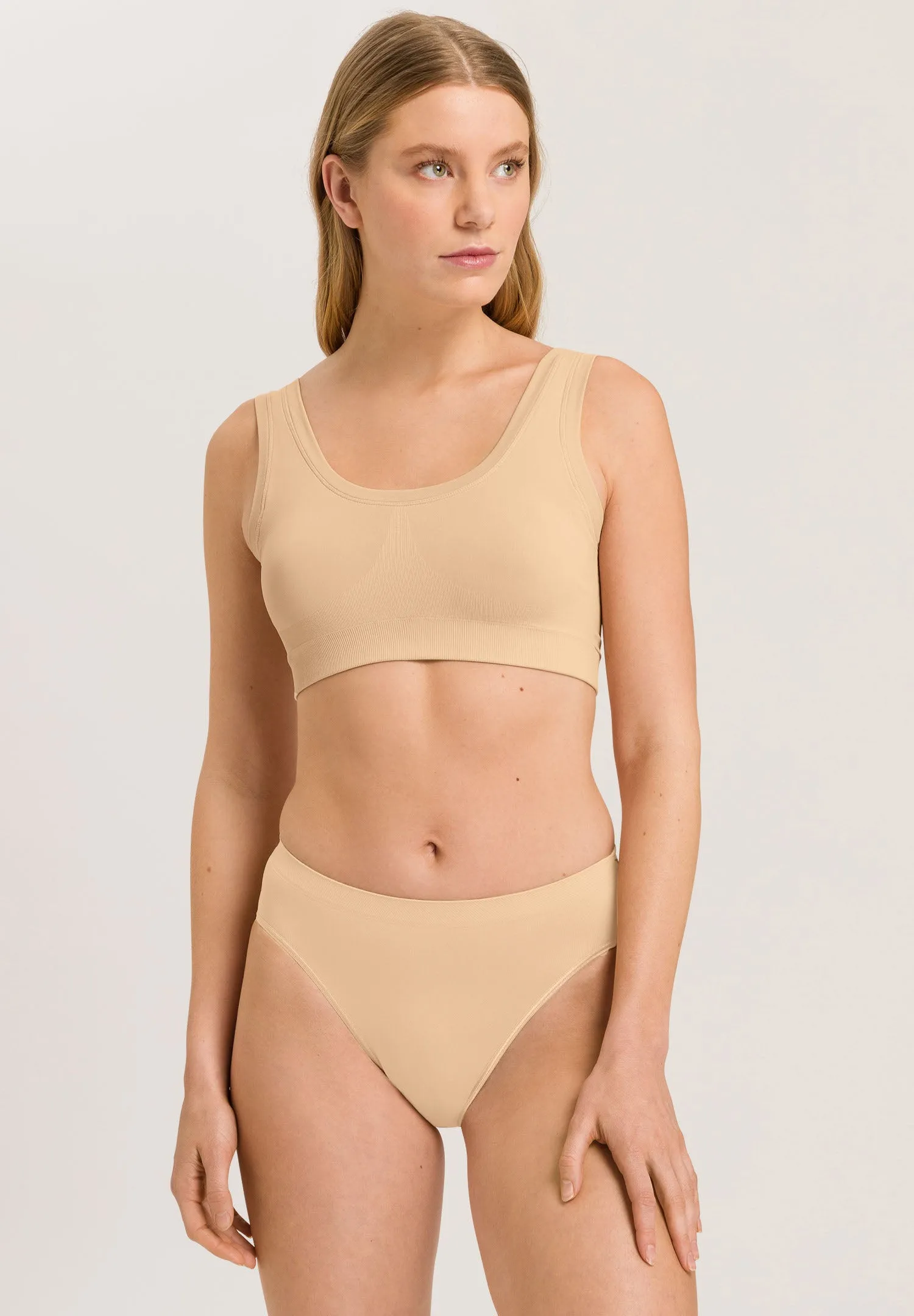 Touch Feeling Crop Top Padded | Beige 71806-274